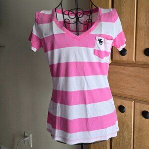 Abercrombie & Fitch V-Neck Tee